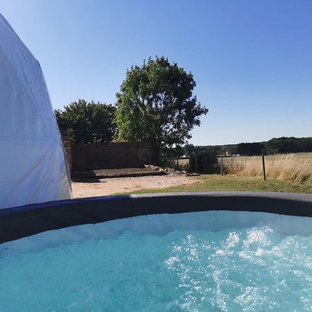 Апартаменти Lincoln Star Dome, Hot Tub, Bbq Langworth Екстер'єр фото